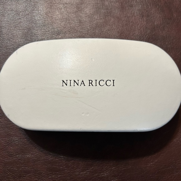 Nina Ricci 58mm Rounded Frame Sunglasses w/ Case…New!!! - Picture 8 of 8